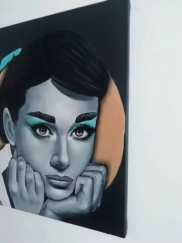 Aga Novikova - Audrey Hepburn