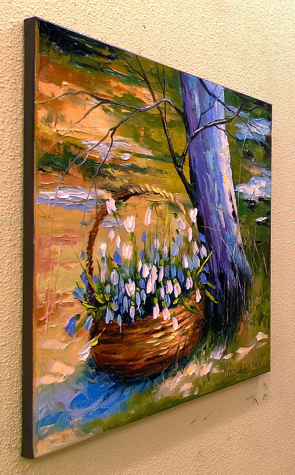 Olha Darchuk - Basket with snowdrops