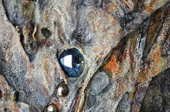 Agnieszka Osak - "Beautiful structures of love"