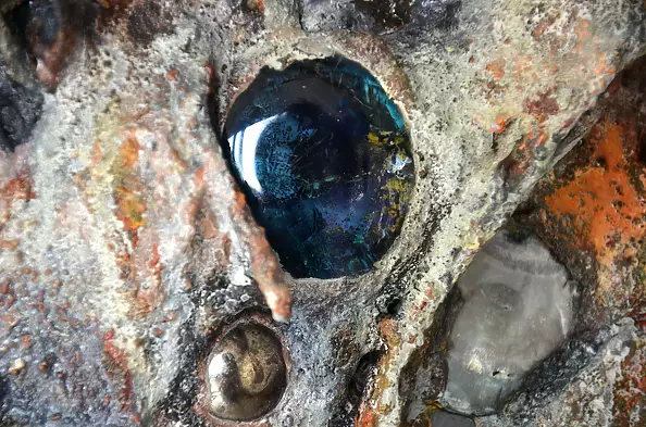 Agnieszka Osak - "Beautiful structures of love"