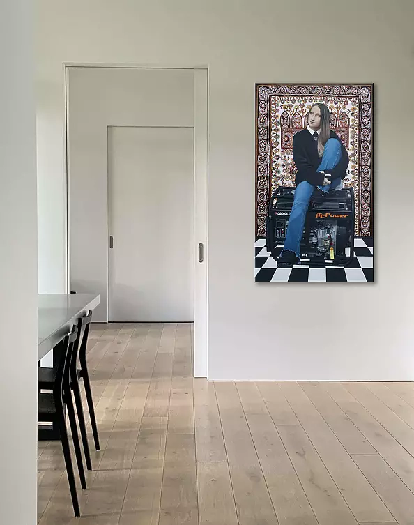 Nataliya Bagatskaya - Bluza z herbem, jak u Zełenskiego