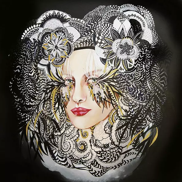 Maggie Piu - BLACK MEDUSA