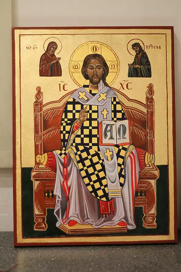 Monika Pakuła Ośmiałowska - Chrystus Tronujący