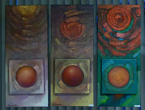 Krzysztof Koniczek - Silence, whisper, scream ... (Triptych)