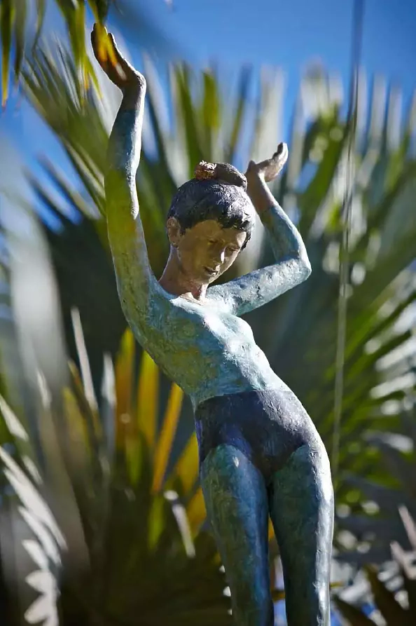 Jerzy Kędziora - Dziewczynka Pabla - RZEŹBA BALANSUJĄCA