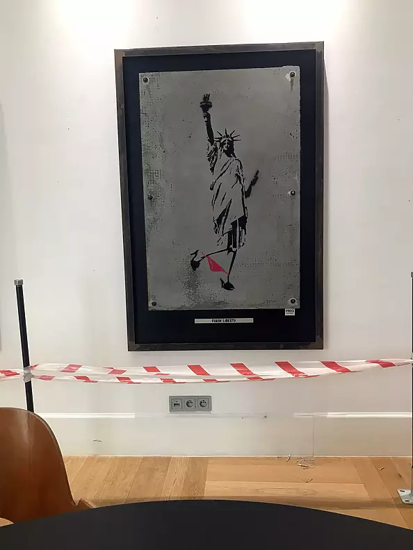 Mark Gray - Fukin Liberty