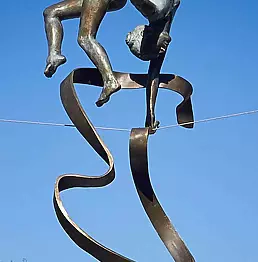 Jerzy Kędziora - Gymnast with a sash - BALANCE SCULPTURE