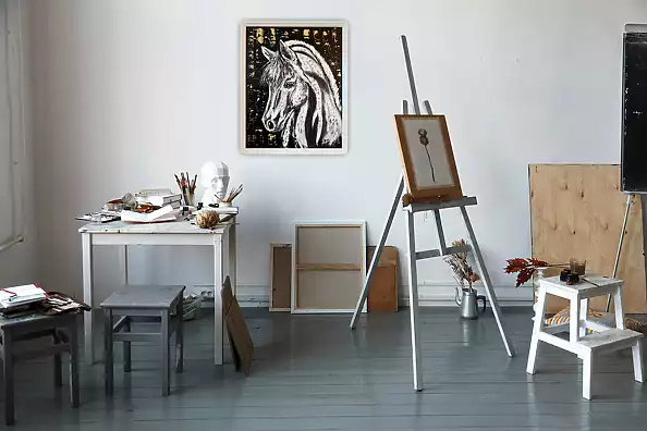 Agnieszka Mantaj - Horse in gold