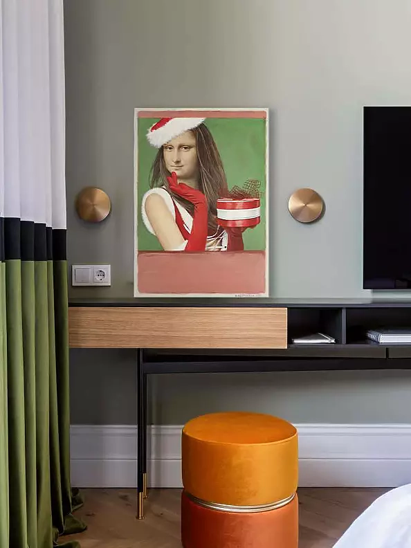 Nataliya Bagatskaya - "Lisa visiting Rothko-9" from the series "Party"