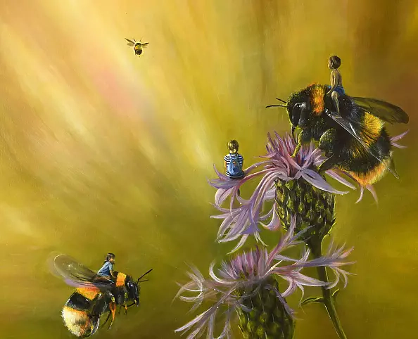 Agata Buczek - Bumblebee flight