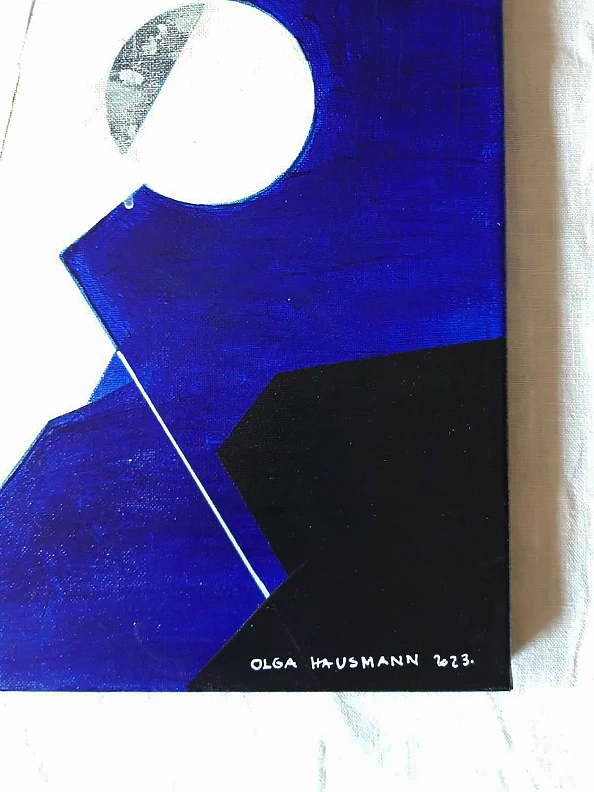 Olga Hausmann - Lucid