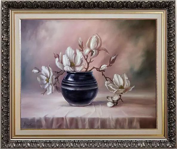 Lidia Olbrycht - Magnolia in a Vase