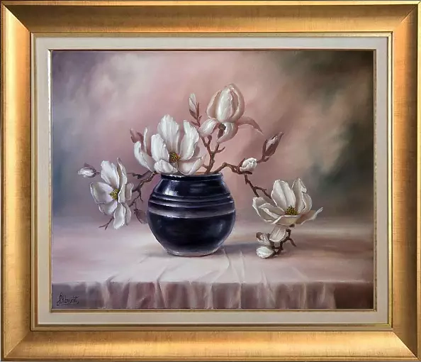 Lidia Olbrycht - Magnolia in a Vase