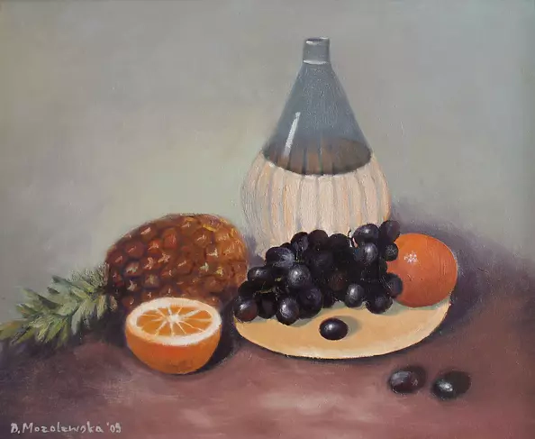 Bożena Mozolewska - Martwa natura z winogronami, pomarańczem i ananasem