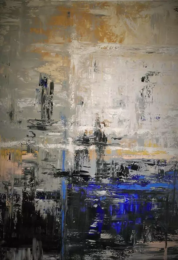 Kasia Puchowska - The city in the background