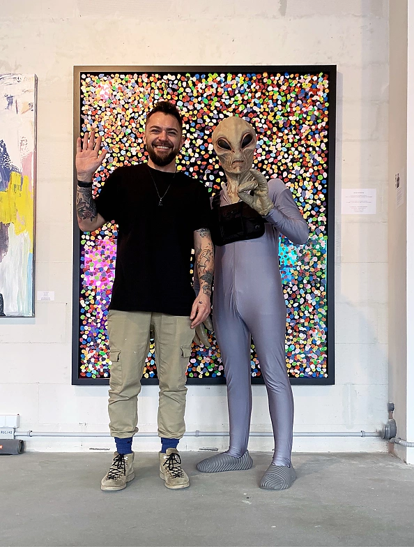 Łukasz Stokowski - Mind Blowing - a mirror that changes colors!