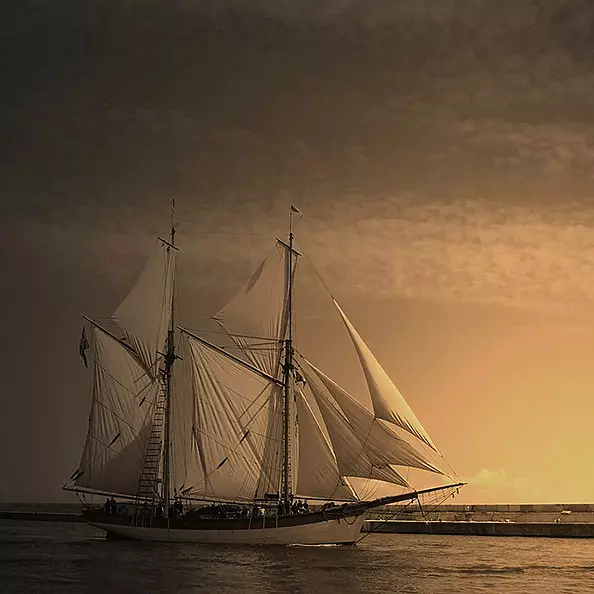 Anna Wojszel - Moments at sea III