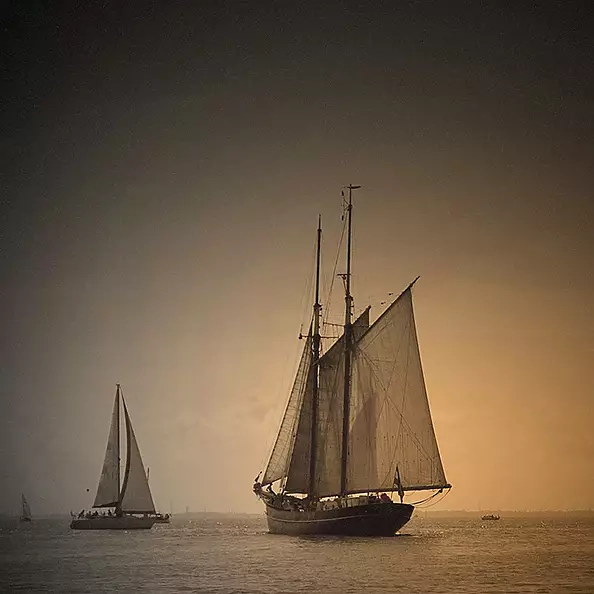 Anna Wojszel - Moments at sea II