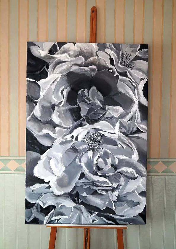 Ewa Słodzińska - Monochromatic roses