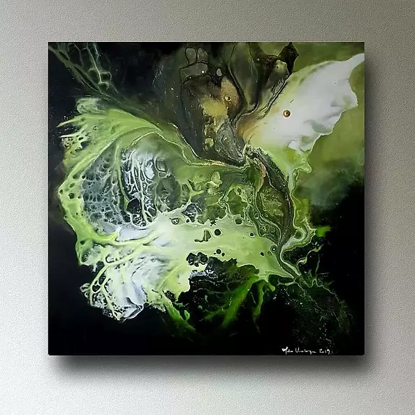 Julia Kokoszynska - NEBORN