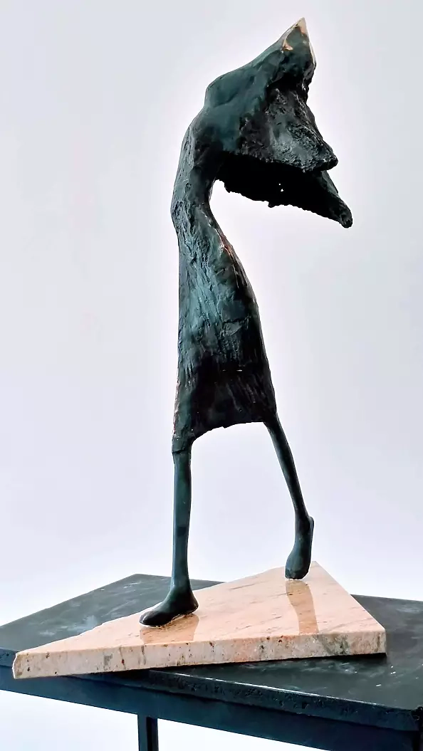 Anna Pazdalska - NIKE - bronze patinated on a stone base