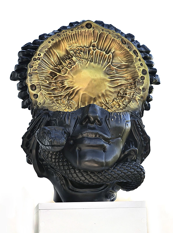 Krzysztof Plonka - Nutrix Venera  rzeźba 