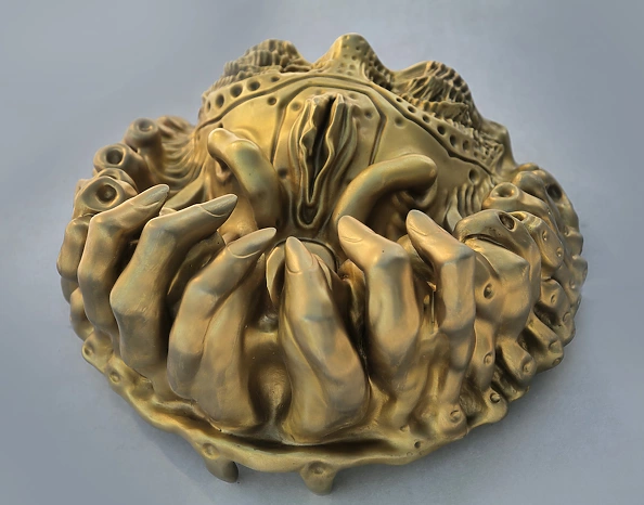 Krzysztof Plonka - Nutrix sculpture