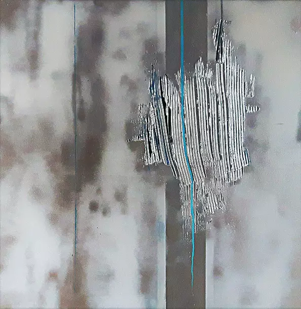 Iza Kostiukow - Appearance (8)