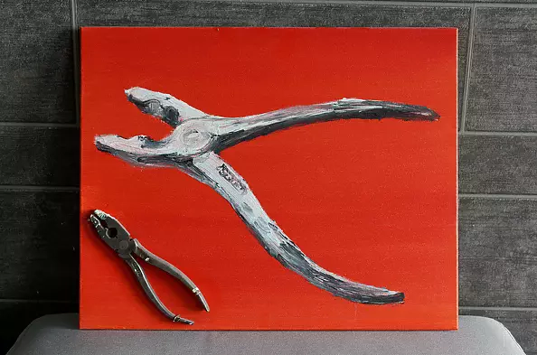 Maciej Grzeszak - Odprzedmiotowienie - Szczypce