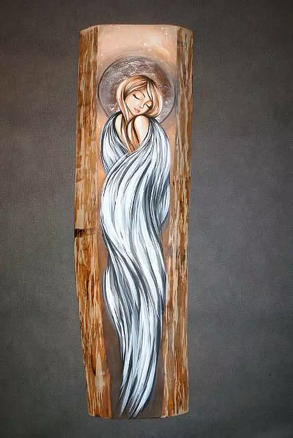 Wioletta Niewiarowska - Wrapped in wings