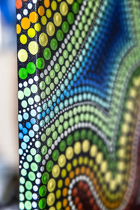 Mariusz Czajkowski - Dragon arc-en-ciel Inspirations aborigènes modernes