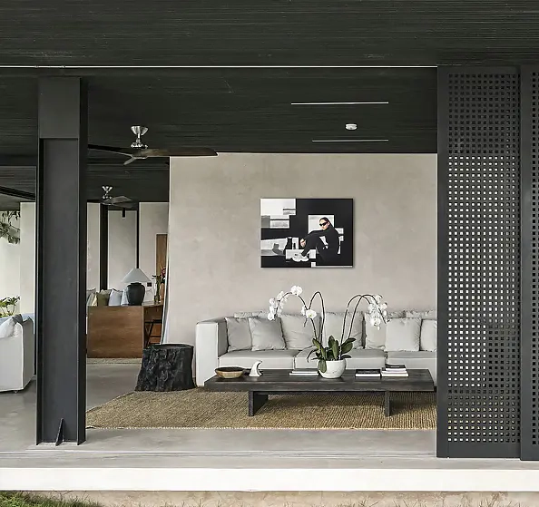 Nataliya Bagatskaya - Fragmented Presence