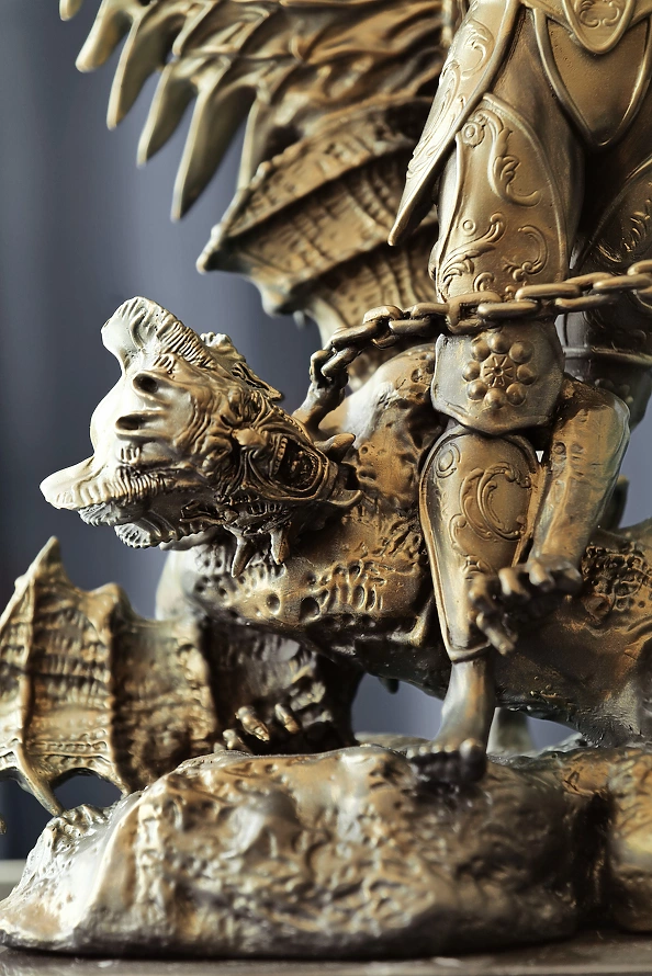 Krzysztof Plonka - Rzeźba " Decretation Divinorum "