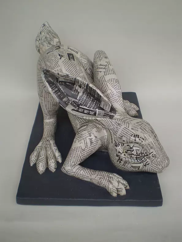 Dominika Rumińska - Sculpture Newspaper Rabbit Press