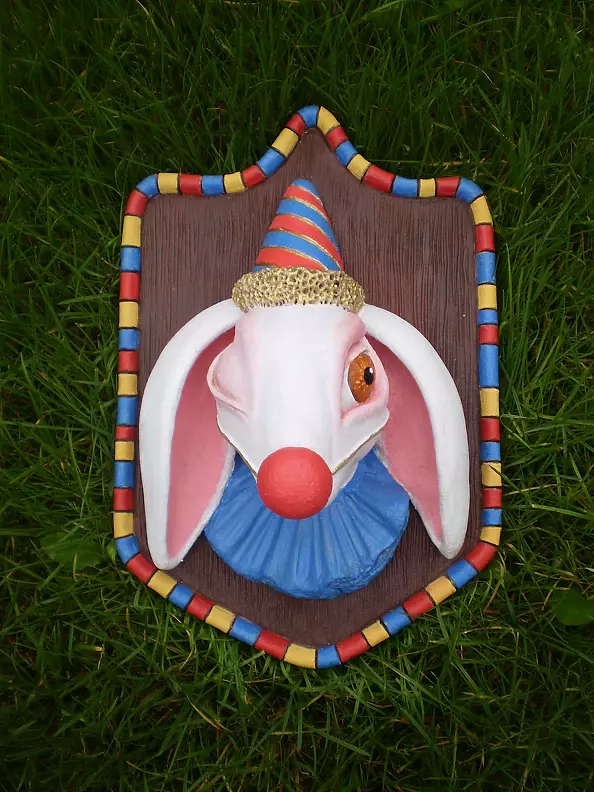 Dominika Rumińska - Sculpture of a clown rabbit