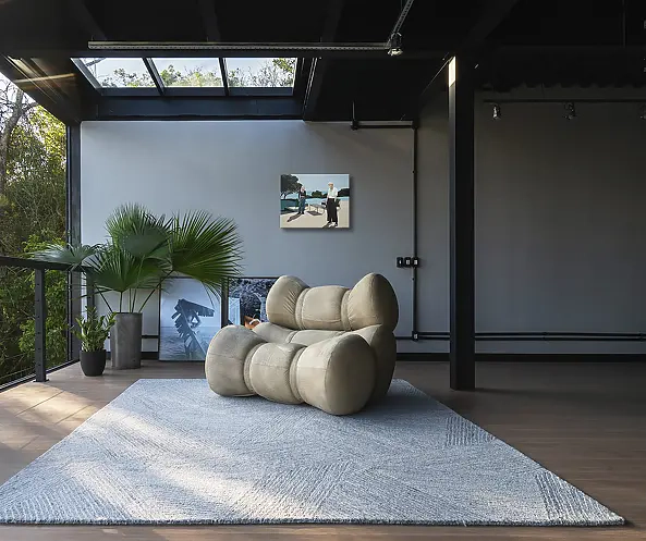 Nataliya Bagatskaya - A Terrace with a View of the Sea