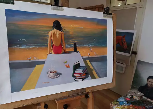 Hongtao Huang - WATCH THE SUNRISE WITH MY CAT