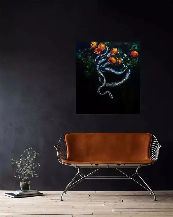 Drozdova Mariia - Wąż albinos