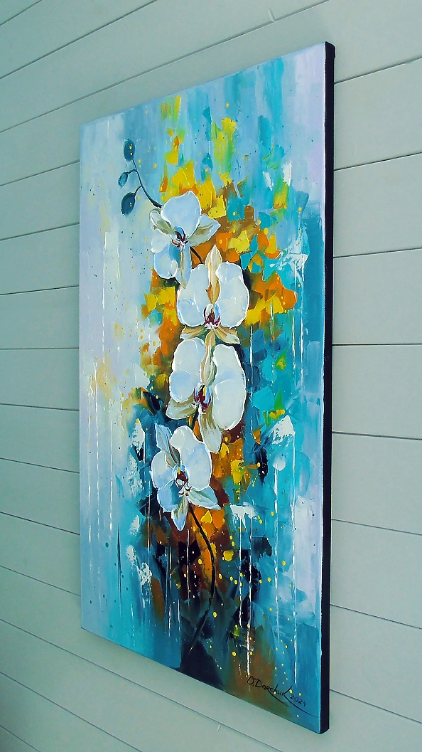 Olha Darchuk - White orchid
