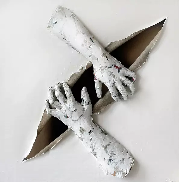 Gaya Lastovjak - Binding (model)