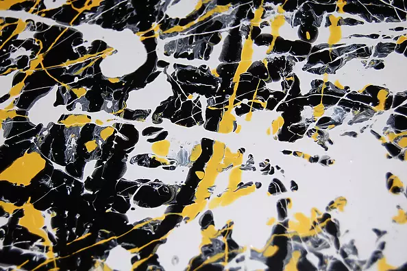 Amelia Augustyn - Yellow