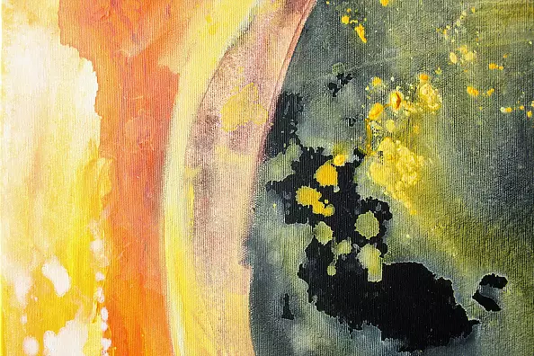 Adriana Laube - Source