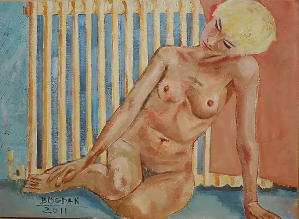 Piotr Bogdan - akt kobiety przy grzejniku