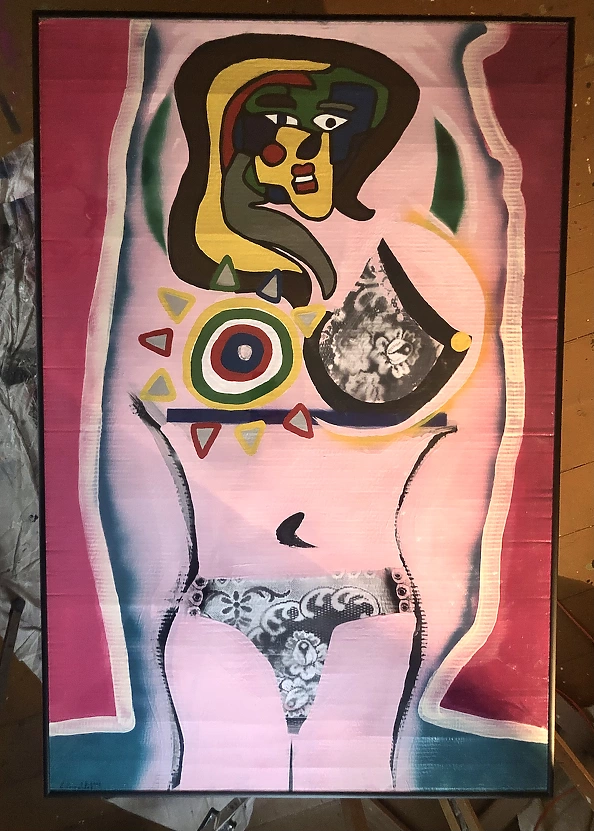 Łukasz Hołowczak - female breasts