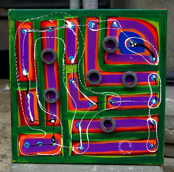 Paweł Zakrzewski - Time-space bagel or incomplete cone 01