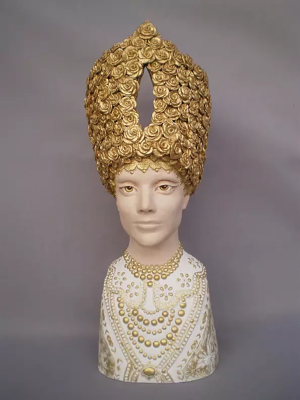 Dominika Rumińska - sculpture Golden coif