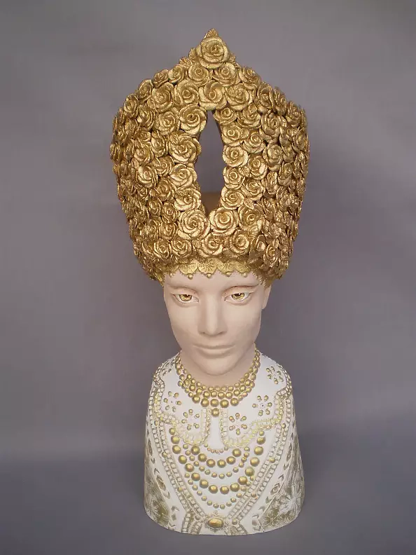 Dominika Rumińska - sculpture Golden coif
