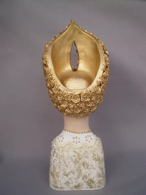 Dominika Rumińska - sculpture Golden coif