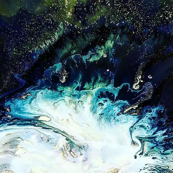 Julia Kokoszynska - wave