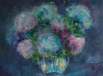 Hydrangeas in a glass vase - Anna  Michalczak